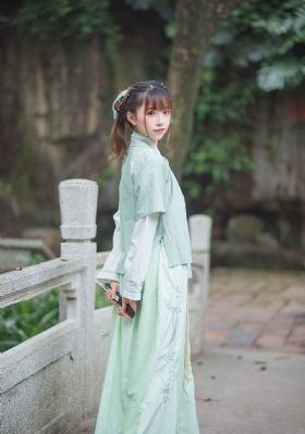 美女涩涩视频_超清电影免费在线