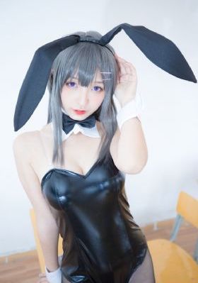 狠狠婷婷综合久久久久久_高清字幕版在线播放